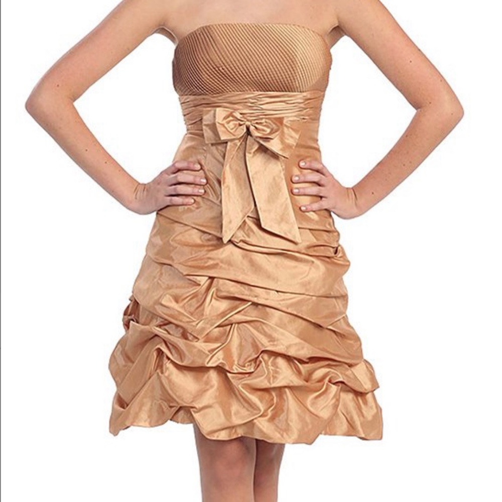 MAY QUEEN GOLD RUCHED STRAPLESS DRESS & SHAWL: NWT: SZ 6